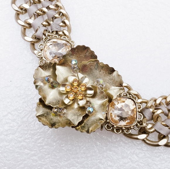 Gorgeous 9" Chunky Floral Statement Pendant Collar Necklace Thick Chain - Picture 2 of 10